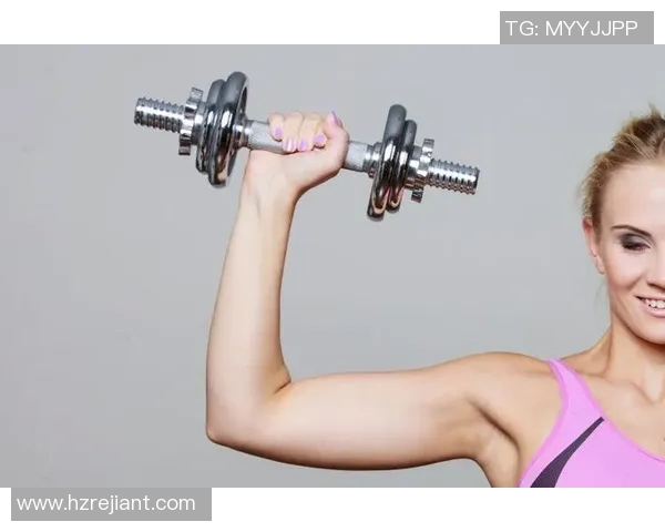 哑铃训练法助你打造强壮肱二头肌的全面指南与技巧分享